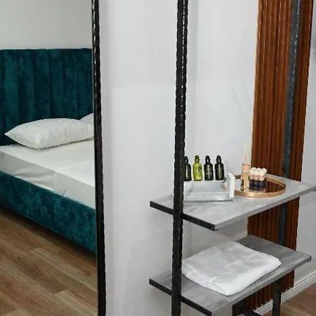 Hotel Apollonia Fier